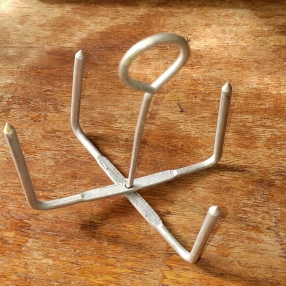 4 pc lot of vintage aluminum kitchen tools - Picture 15 of 16